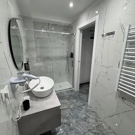 דירה A Casa Di Sarah